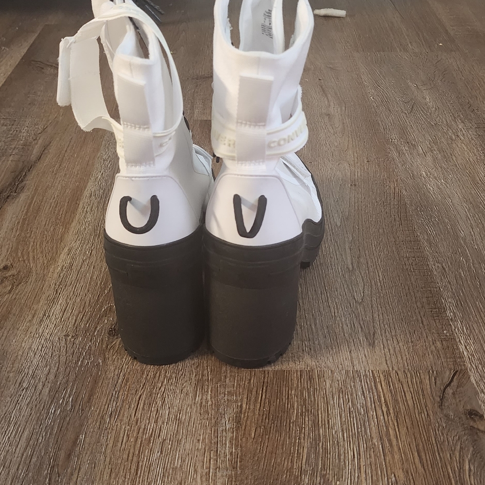 Converse boots
